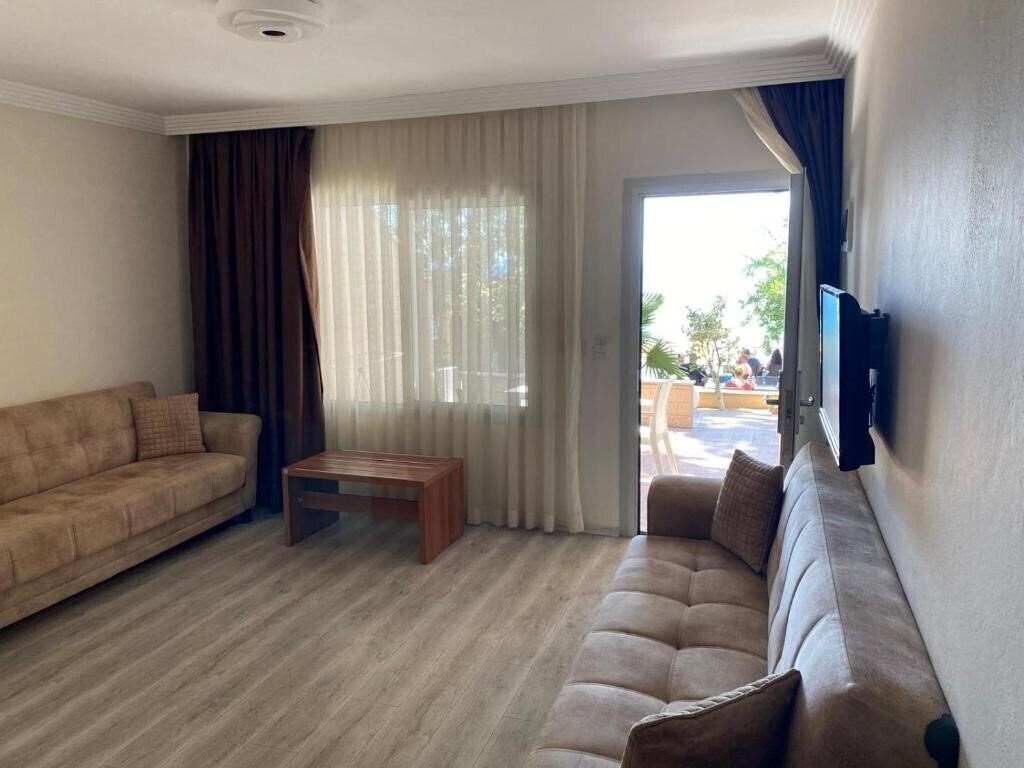 Zdjęcia Melis Hotel 3*
