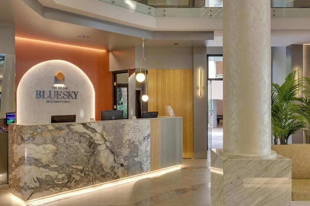 Obraz The Grand Blue Sky International Hotel (ex. Grand Blue Sky) 4*