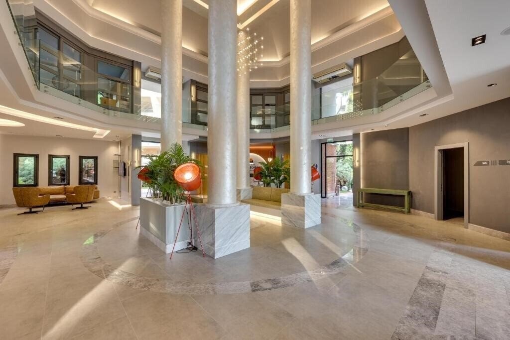 Zdjęcie The Grand Blue Sky International Hotel (ex. Grand Blue Sky) 4*