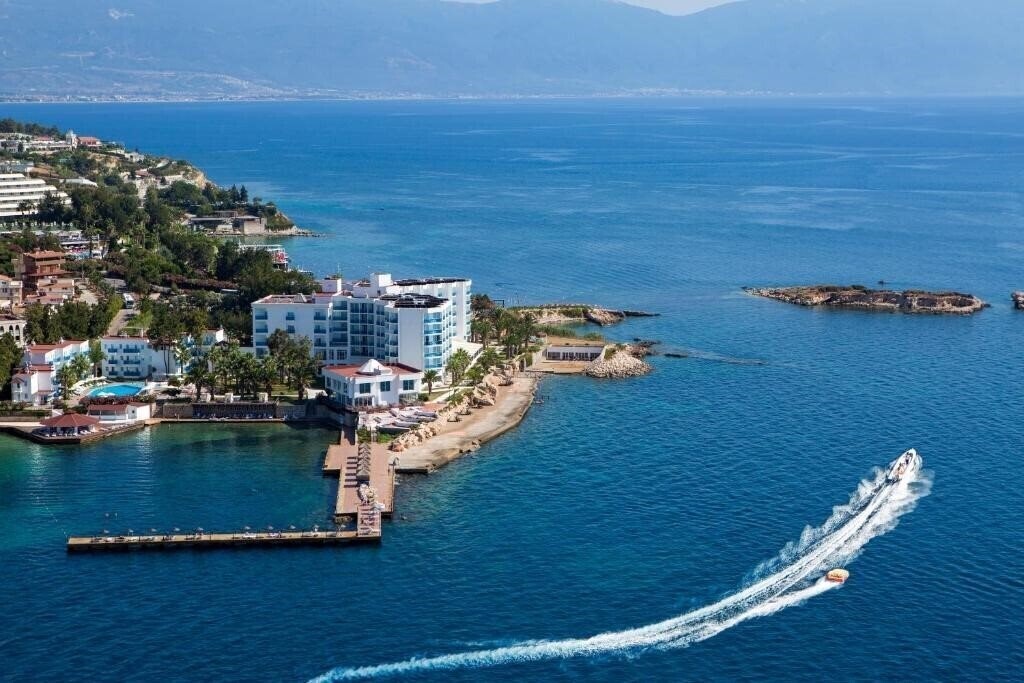 Отель Le Bleu Hotel & Resort (ex. Le Bleu Hotel & SPA, Festival Hotel Kusadasi, Noa Hotels Kusadasi Beach Club) 5*