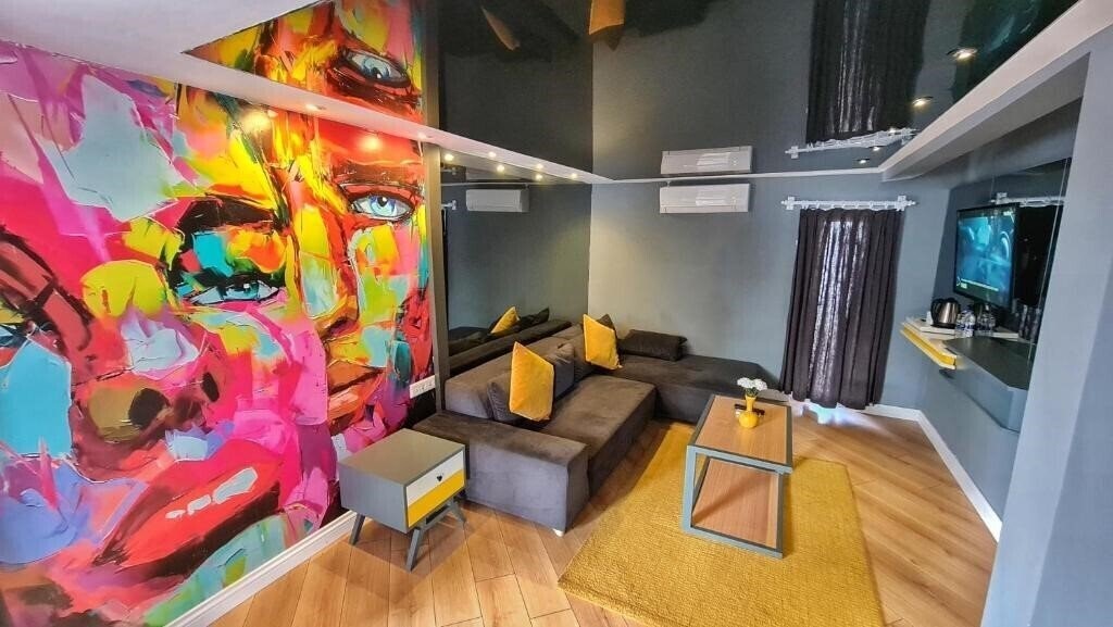 Zdjęcie Lets Stay Boutique Hotel 4*