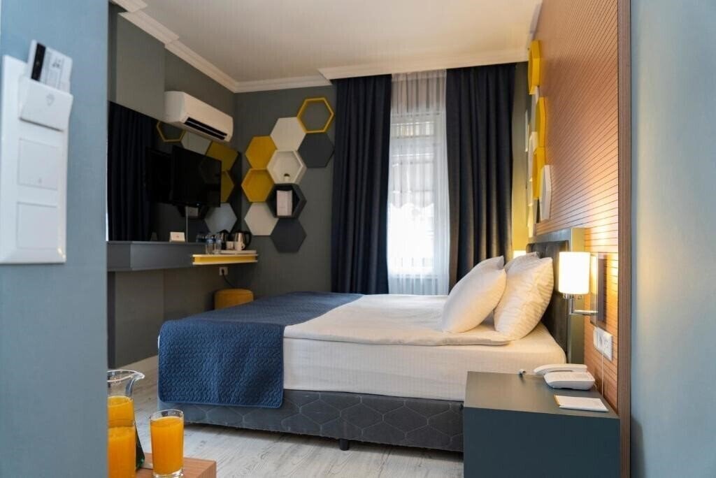 Zdjęcie Lets Stay Boutique Hotel 4*