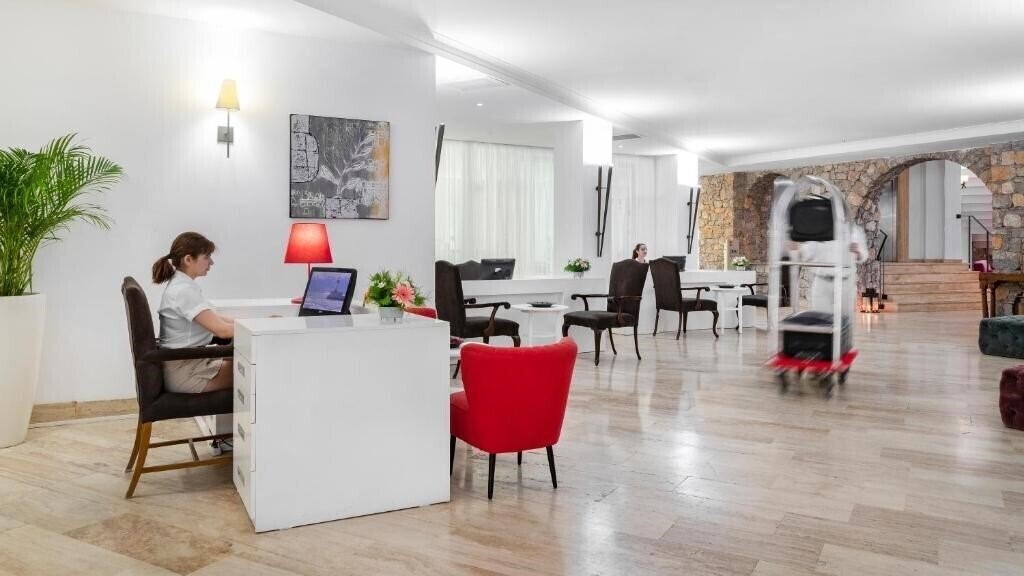 Изображение Marti La Perla Hotel 4*