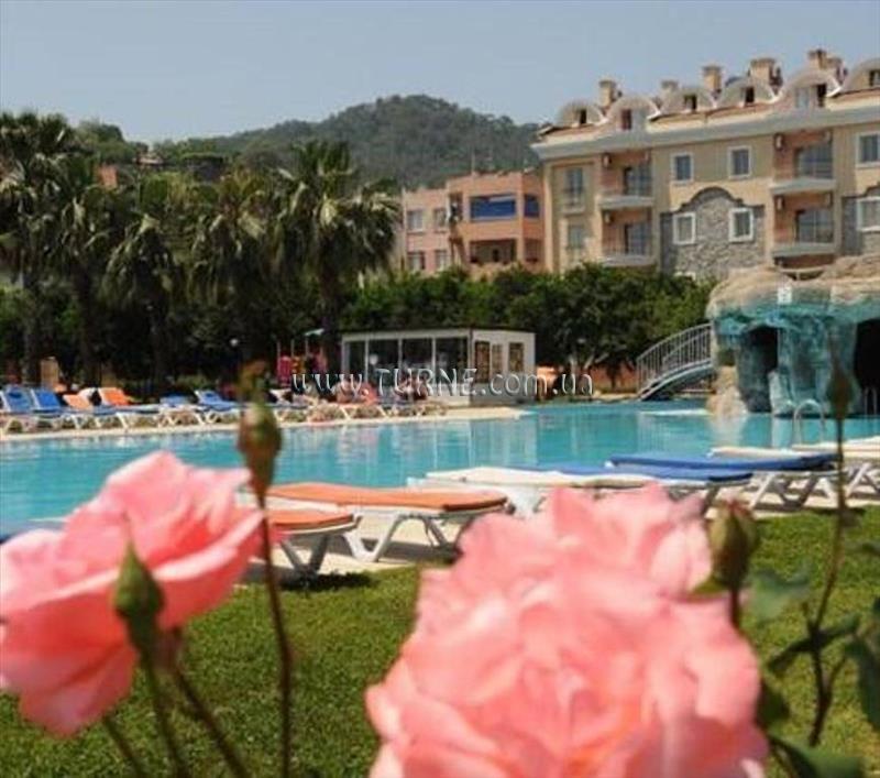 Zdjęcie Club Caprice Suites 3*