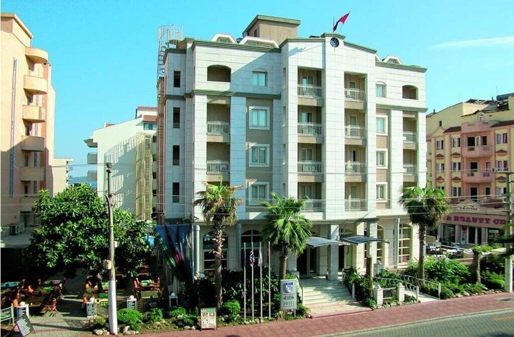 Готель Almena Hotel 3*