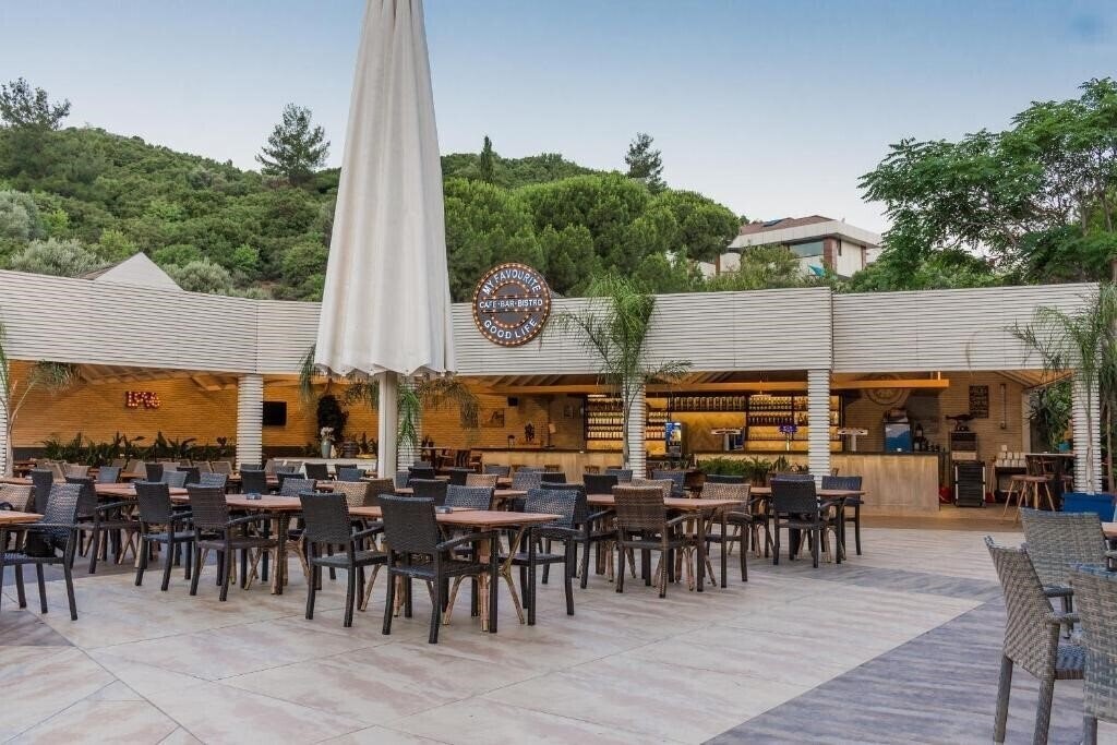 Zdjęcie Grand Cettia Hotel 5*