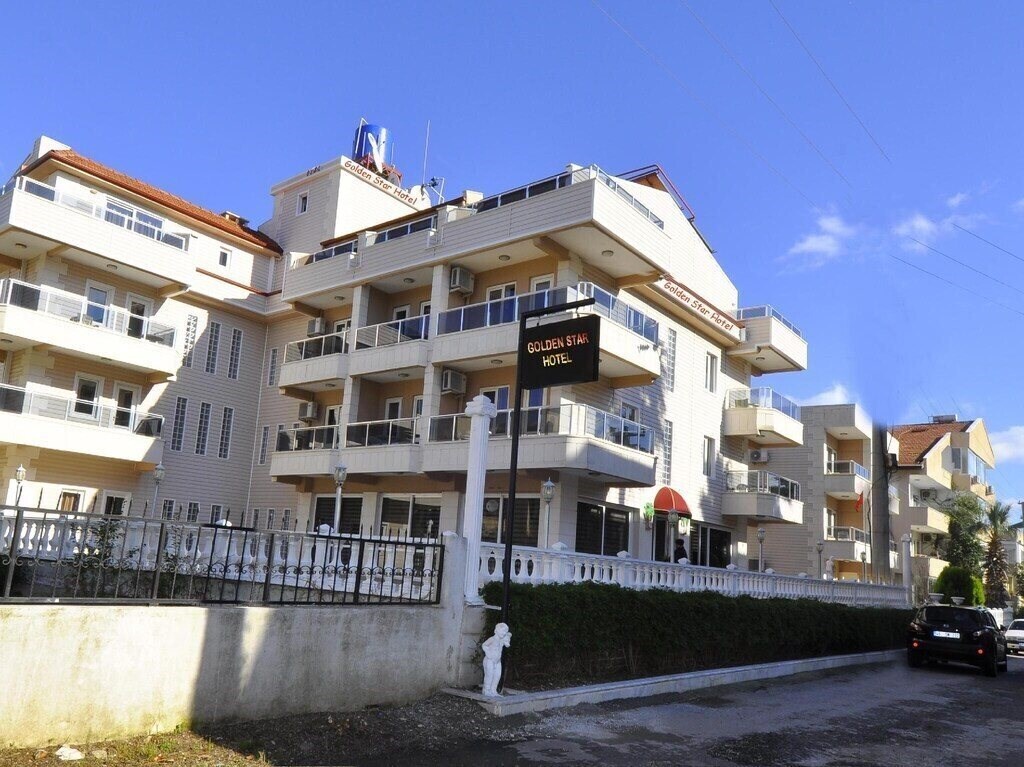 Фото Golden Star Hotel 3*