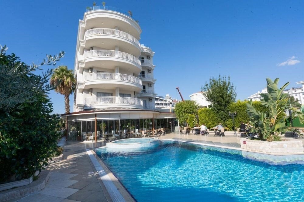 Отель Romance Hotel 4*