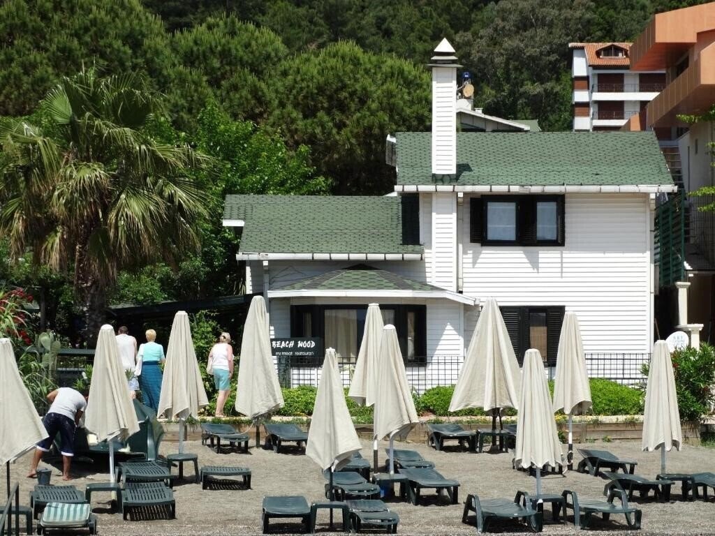 Готель Beachwood Villas 3*