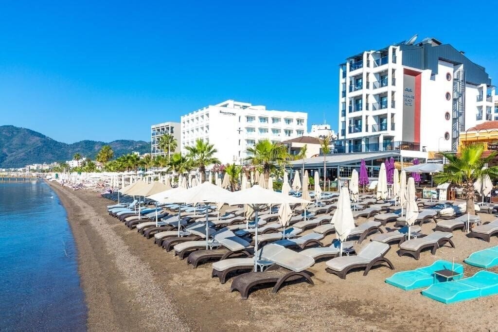 Готель Marmaris Beach Hotel 3*