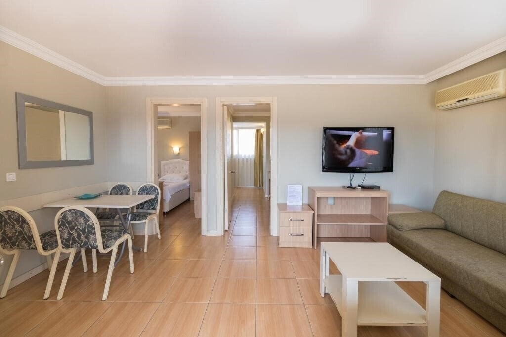 Фото Otel Dost 2*