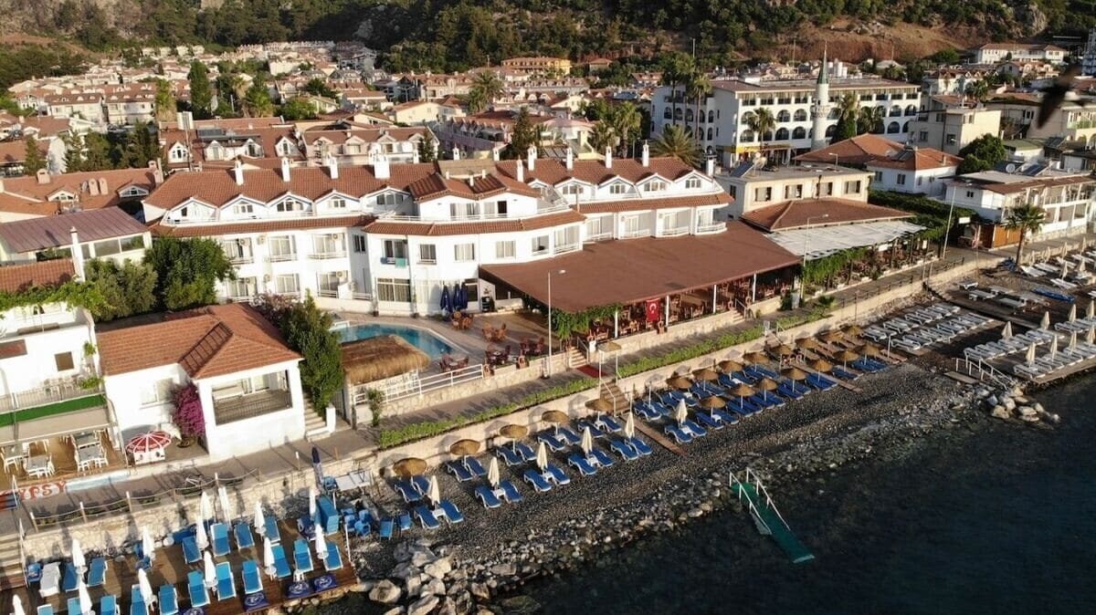 Hotel Zeybek Beach Hotel 3*