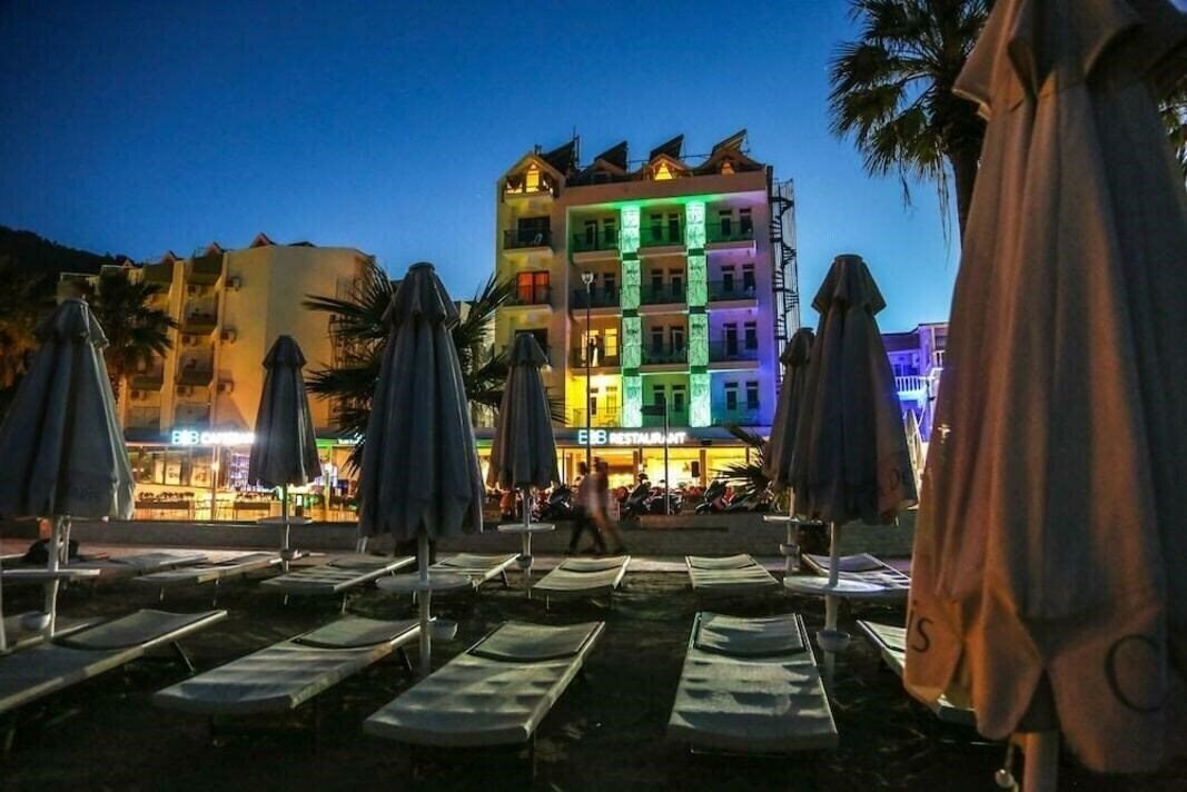 Hotel B&B Yuzbasi Beach 3*