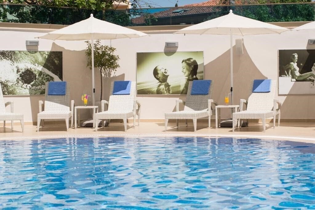 Картинка Aurasia Deluxe Hotel (ex. Aurasia Design, JDW Design Hotel, JDW Luxury Dizayn Hotel, Jan de Witt Hotel) 3*