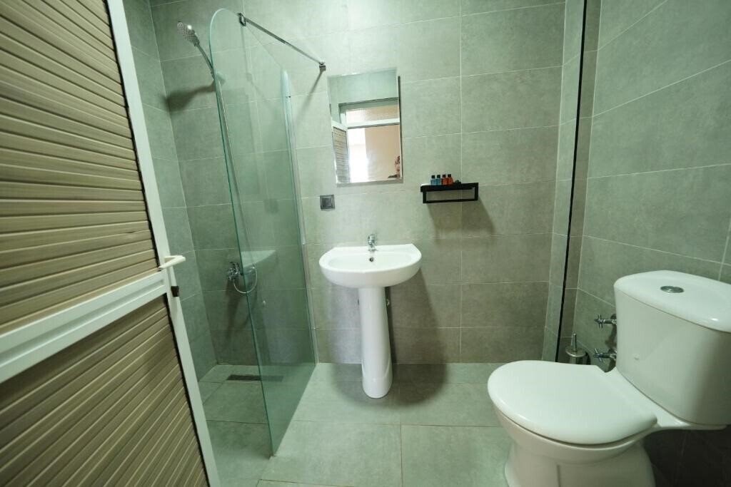 Zdjęcie Chillos Beach Hotel & Lounge 3*