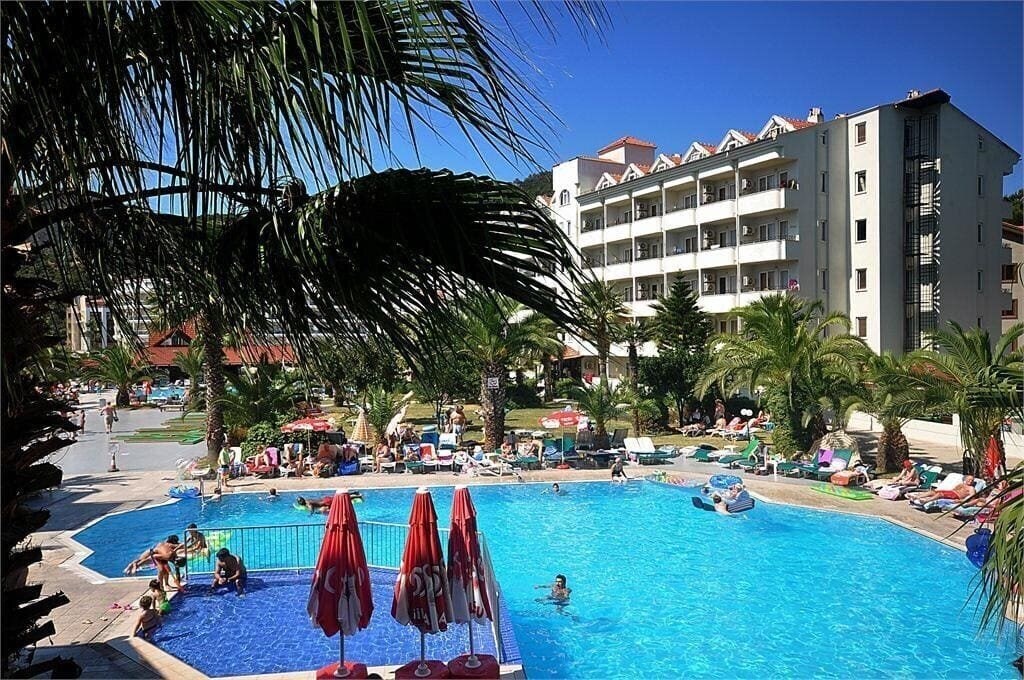 Hotel Pineta Club Hotel 4*