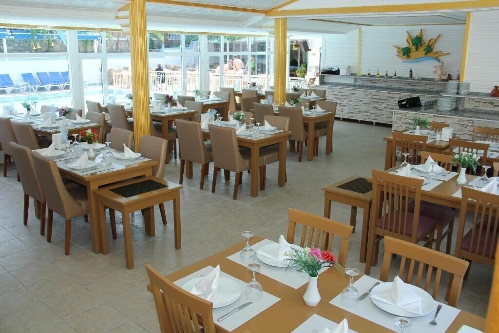 Зображення Temple Side Hotel 3*