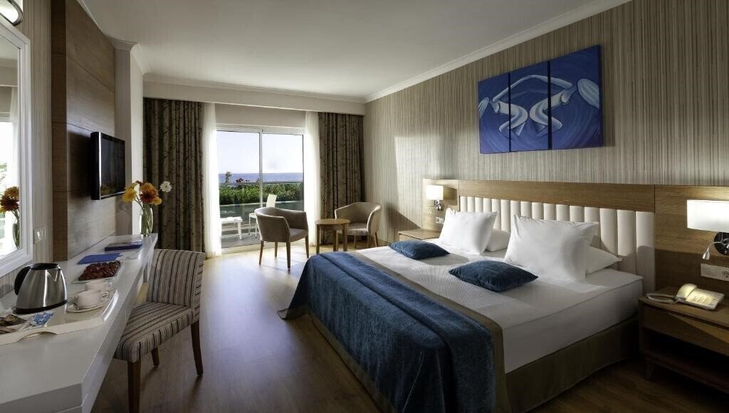 Готель Adalya Ocean Deluxe 5*