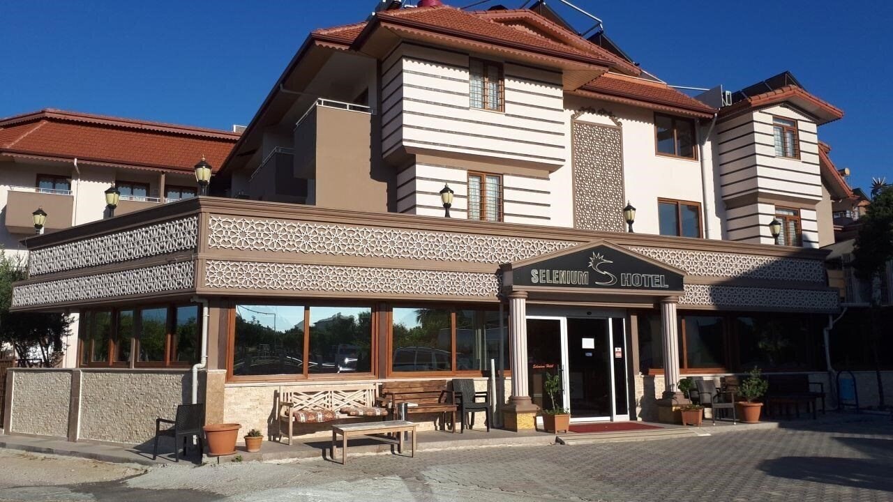 Hotel Selenium Hotel 3*