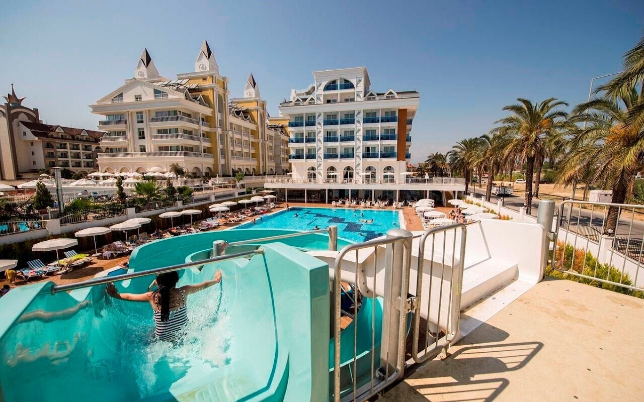 Готель Palm World Resort & SPA 5*