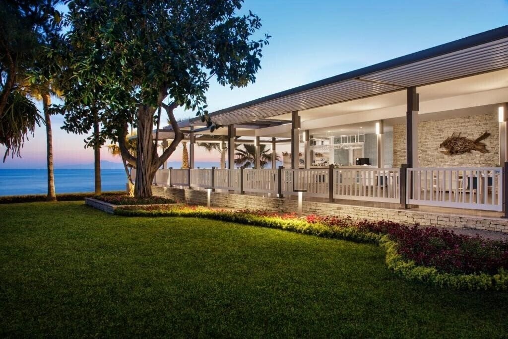 Obraz Acanthus & Cennet Barut Collection 5*