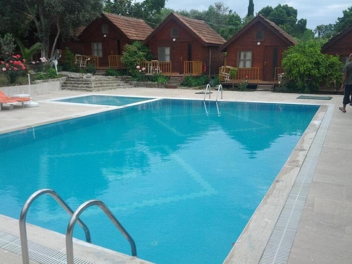 Фото Motel Bykara (ex. Bykara Motel Bungalow) 2*