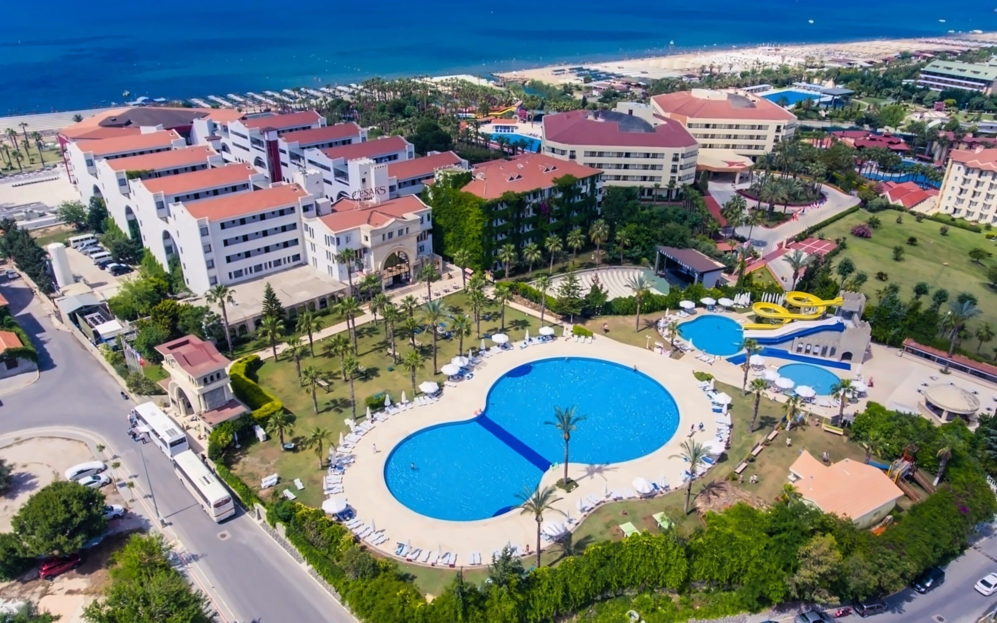 Zdjęcie Cesars Side 5*