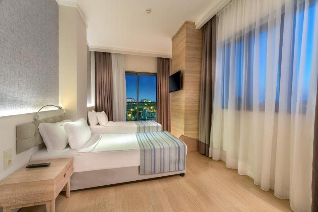 Фотография Orfeus Queen SPA 4*