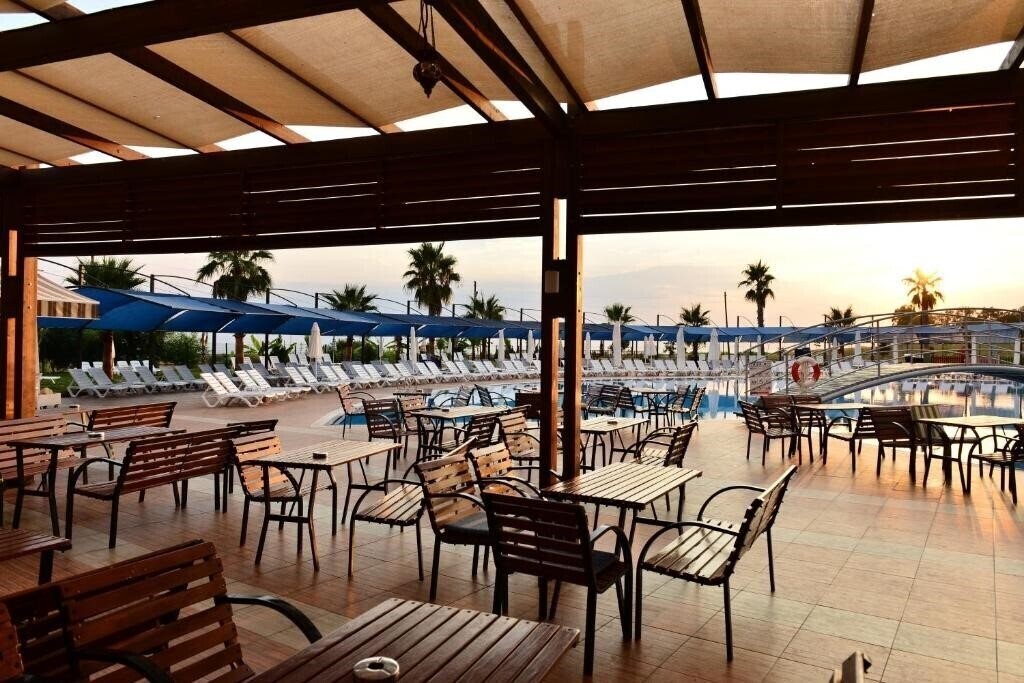Zdjęcie Cenger Beach Resort & SPA 5*