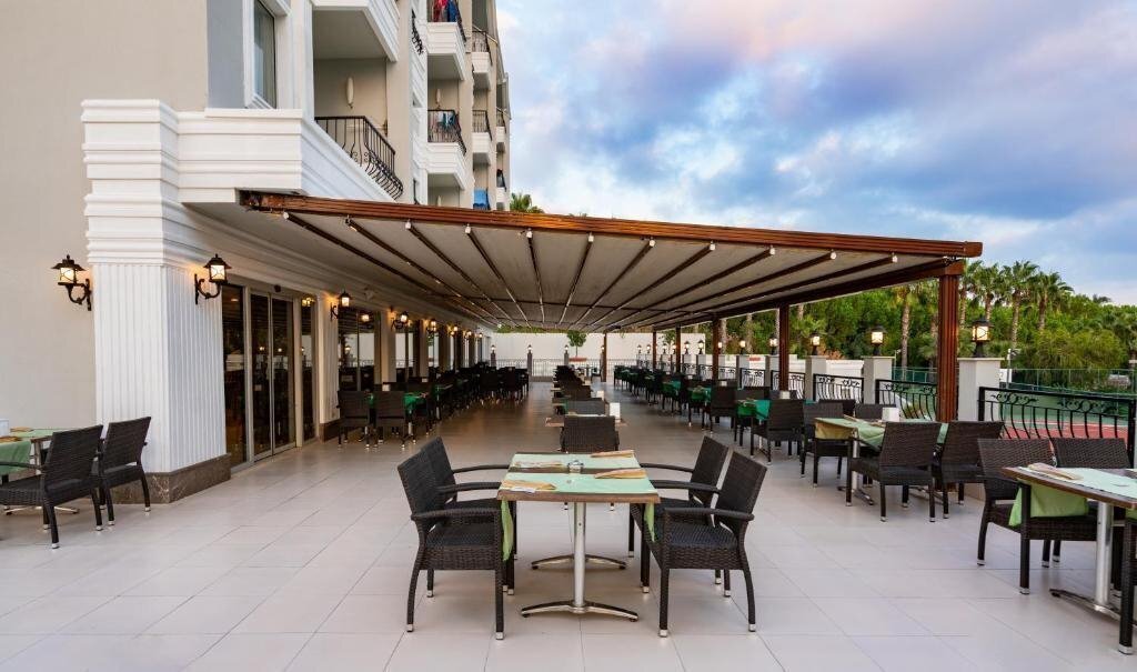 Zdjęcie Royal Atlantis Beach 4*