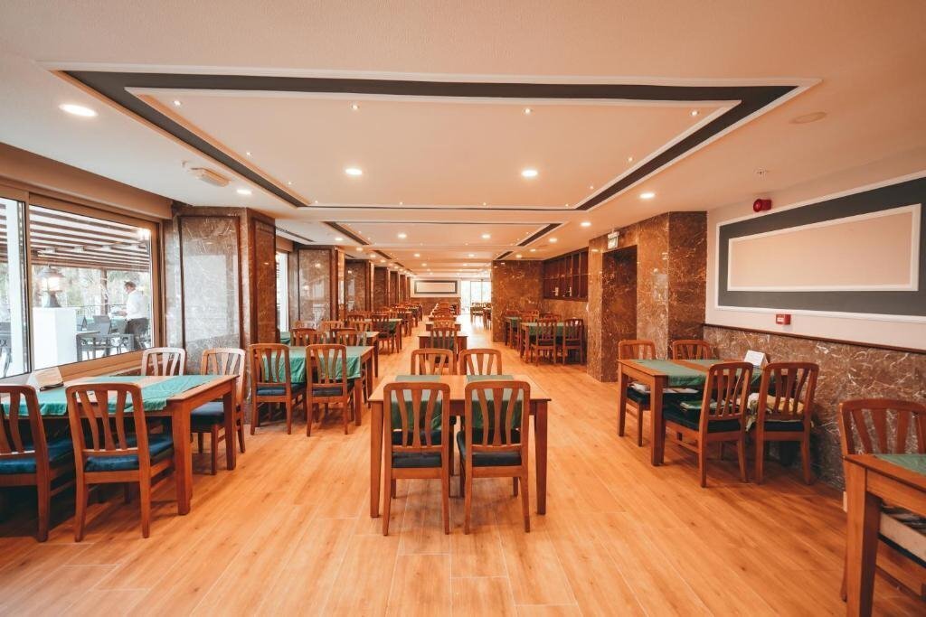 Картинка Royal Atlantis Beach Hotel 4*