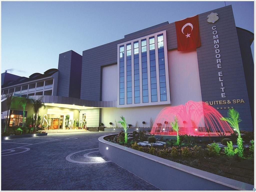 Zdjęcie Commodore Elite Suites & SPA 5*