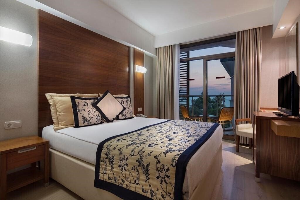 Zdjęcie Trendy Side Beach 4*