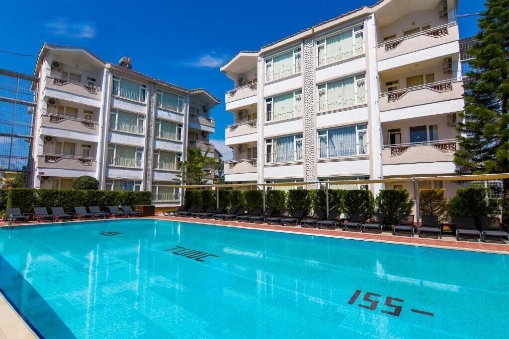 Hotel New Garden Apart Hotel 3*