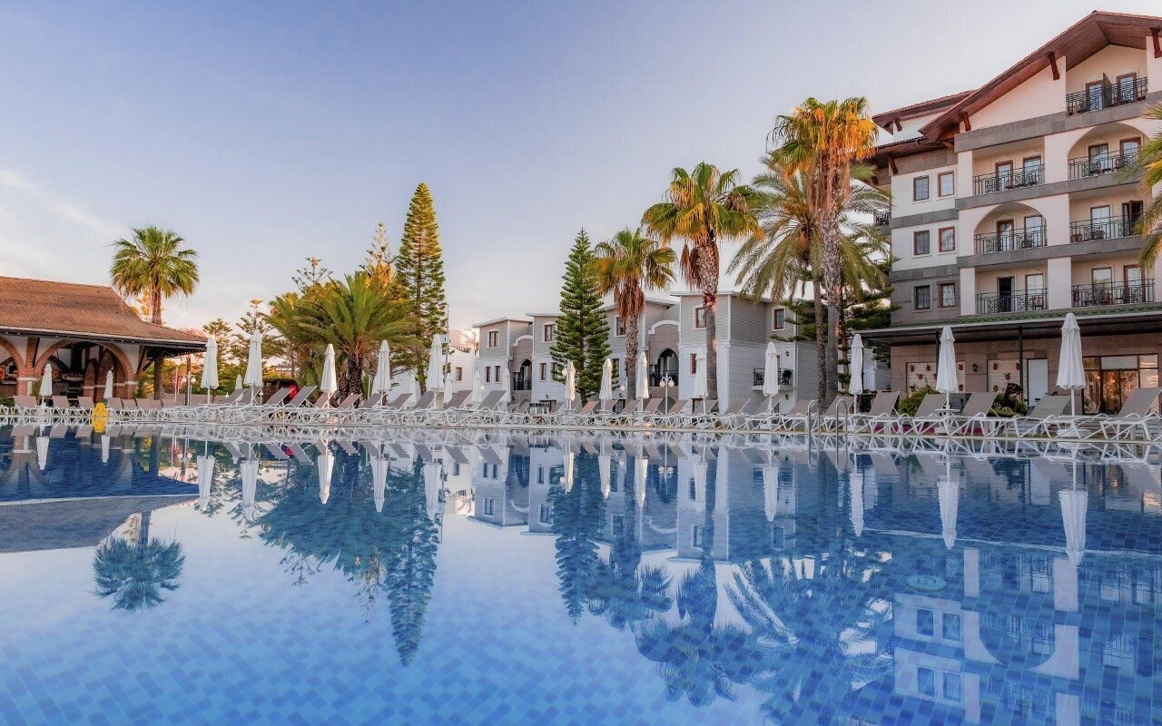 Фото Selectum Colours (ex. Loxia Comfort Club Side, Euphoria Barbaross Beach Resort, Fun & Sun Family Life Side, Fun & Sun Life Side) 5*