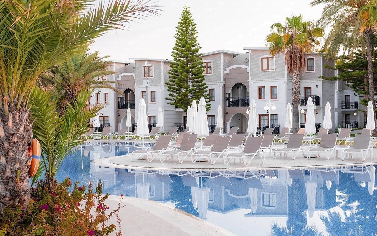 Фотографія Selectum Colours (ex. Loxia Comfort Club Side, Euphoria Barbaross Beach Resort, Fun & Sun Family Life Side, Fun & Sun Life Side) 5*