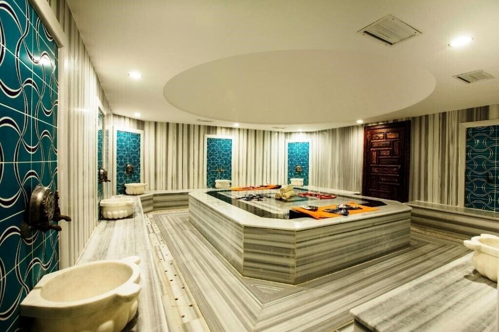 Zdjęcie Ramada Resort by Wyndham Side (ex. Ramada Resort Side, 	The Colours West) 5*