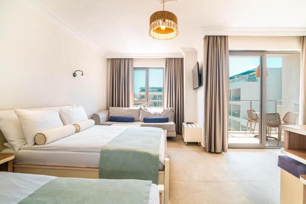 Zdjęcie Victoria Princess Hotel 4*