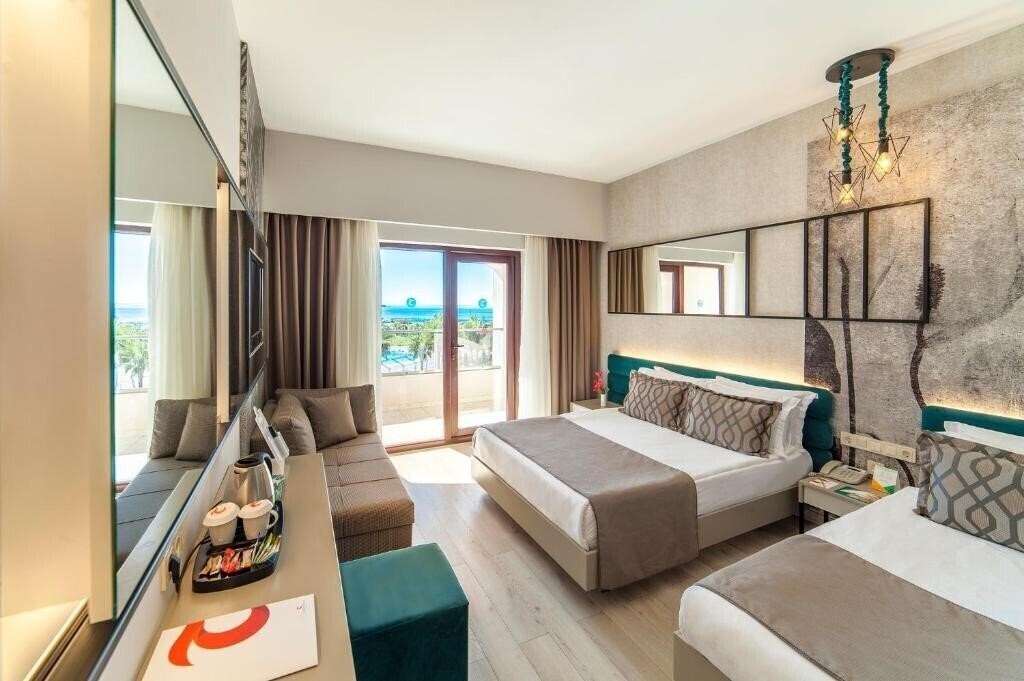 Zdjęcia Club Hotel Turan Prince World 5*