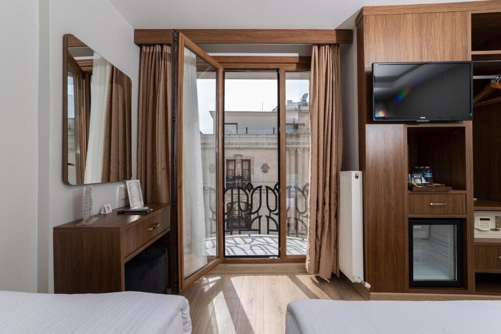 Zdjęcie Hotel Black Tulip (ex. Black Tulip Hotel) 4*