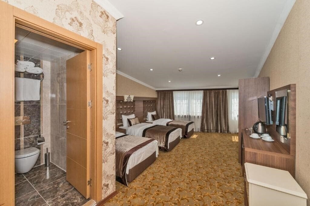 Изображение Hera Montagna Hotel 1*