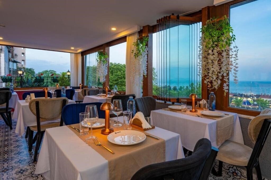 Zdjęcie Harmony Hotel 3*