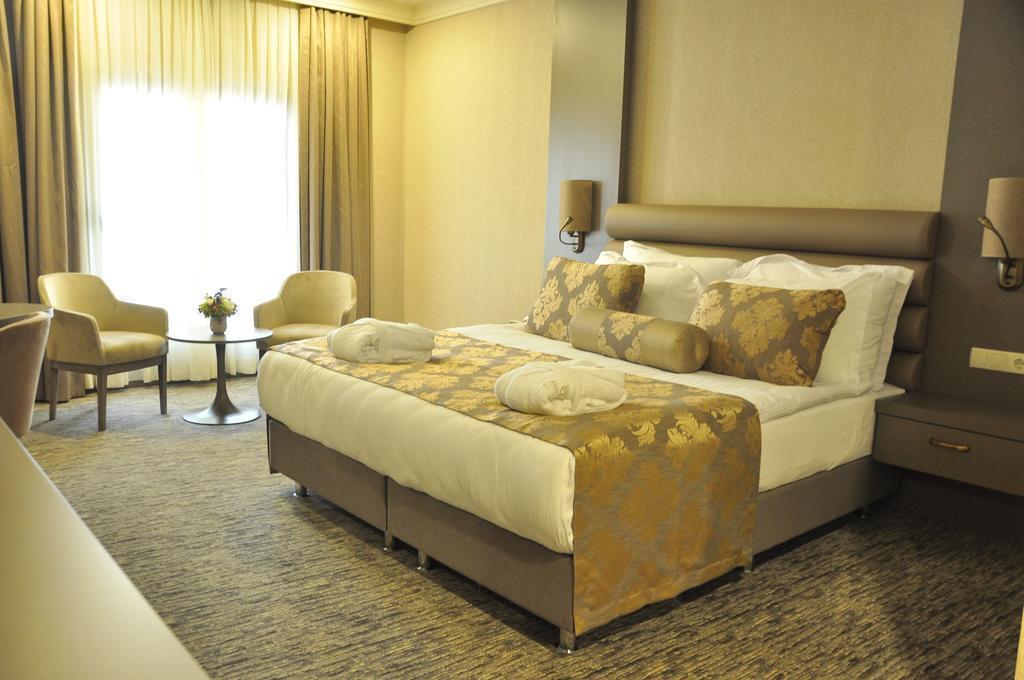 Фотографія Euro Park Otel (ex. Europark Hotel) 5*