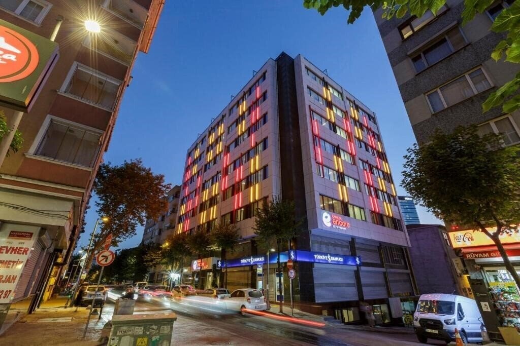 Hotel Ramada Encore by Wyndham Istanbul Sisli 4*