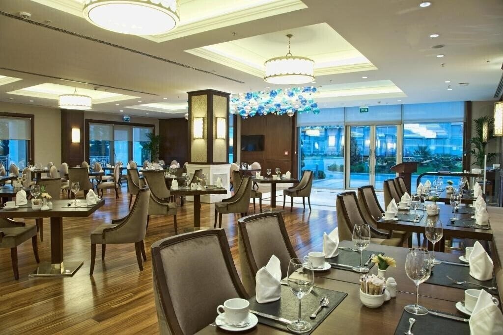 Obraz Rotta Hotel Istanbul (ex. Retaj Royale Istanbul) 5*