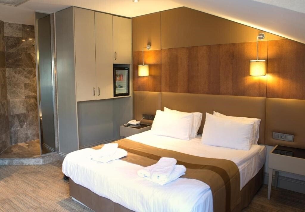 Отель GK Regency Suites (ex. GK Regency Suites Hotel) 4*
