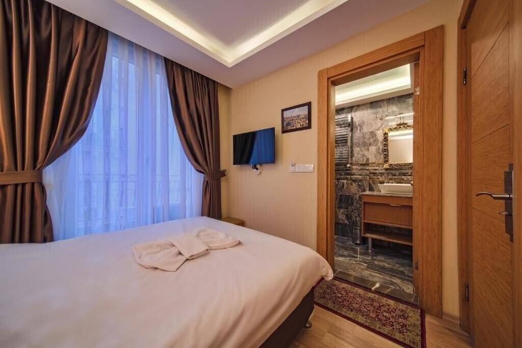 Zdjęcie Gulhane Corner Hotel 3*