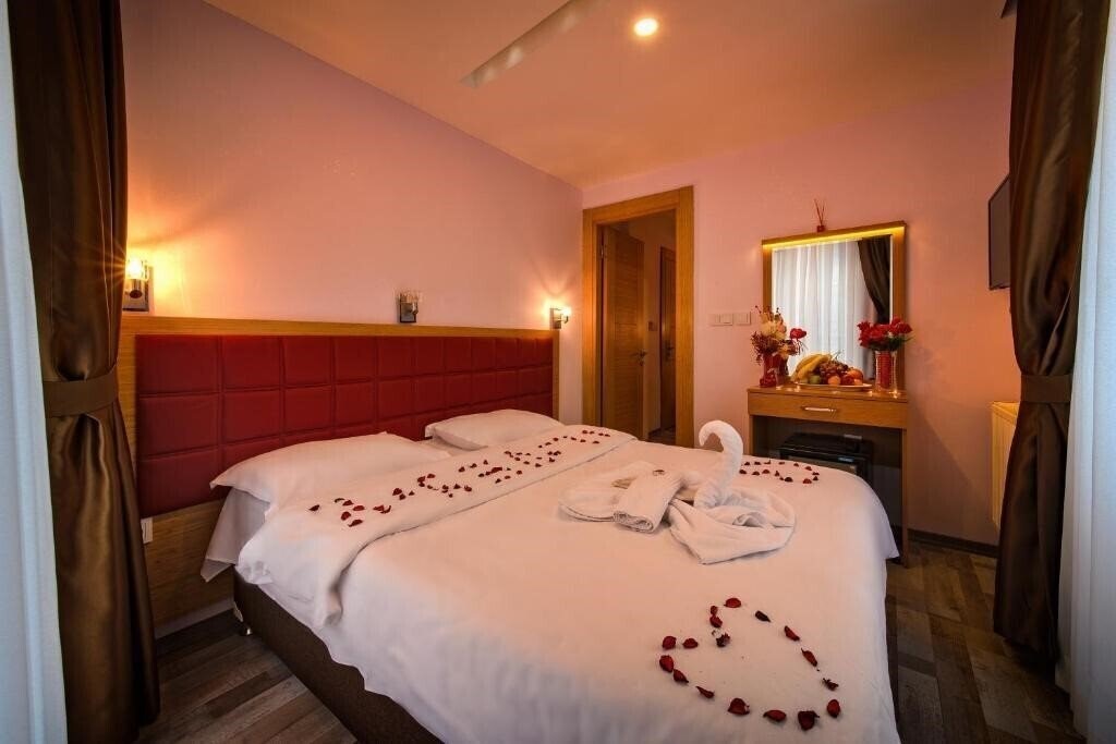 Изображение Gulhane Corner Hotel 3*