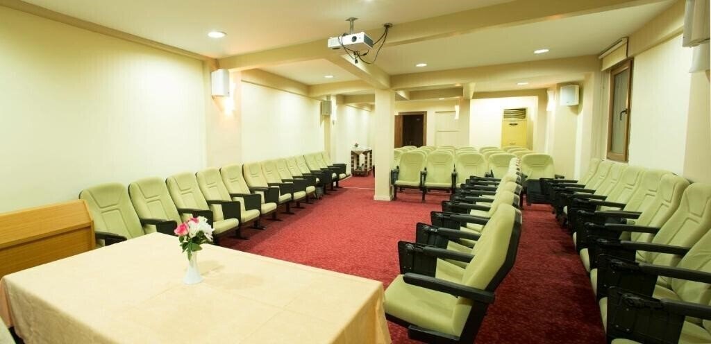 Картинка Ilkbal Deluxe Hotel 4*
