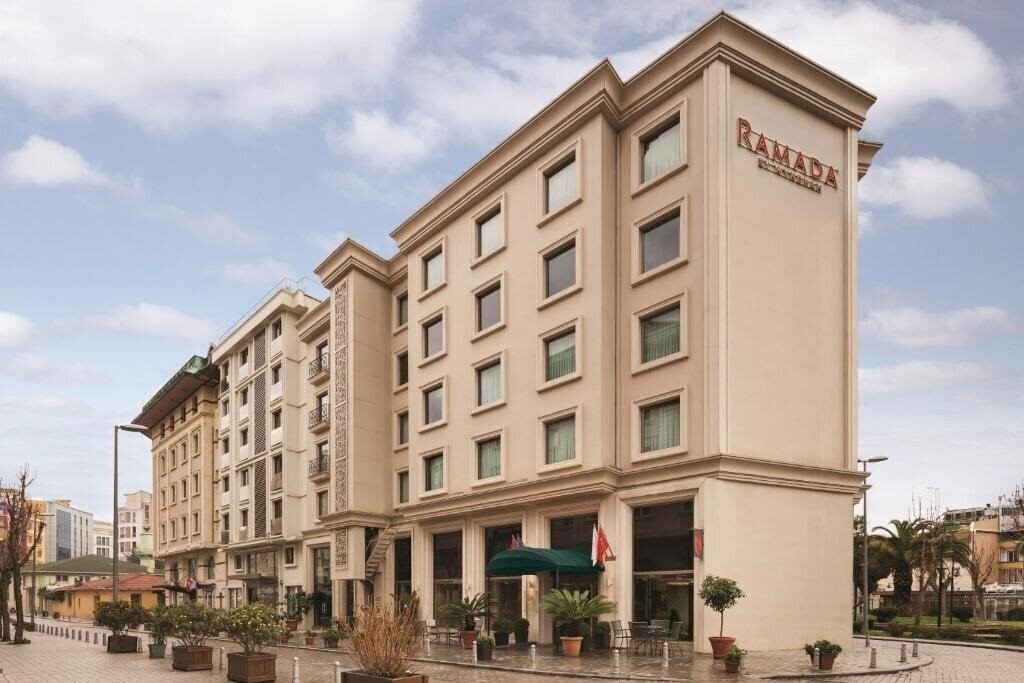 Hotel Ramada Istanbul Grand Bazaar 4*